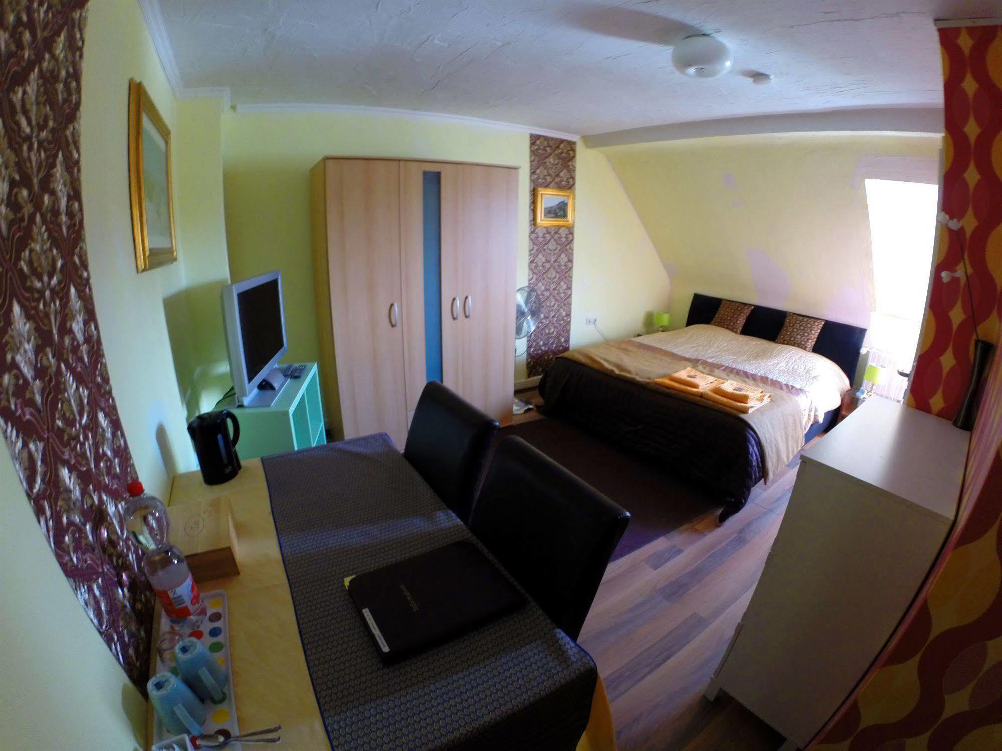 Bed & Breakfast Stayincologne Keulen